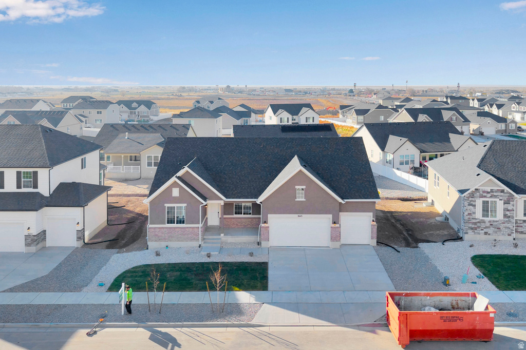 8645 N HALLORAN CT #1323 Lake Point, UT 84074