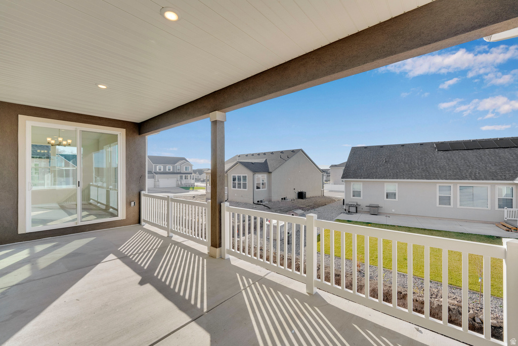 8645 N HALLORAN CT #1323 Lake Point, UT 84074