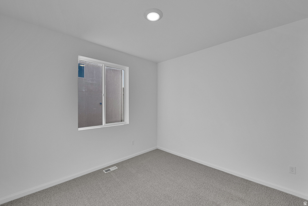 8645 N HALLORAN CT #1323 Lake Point, UT 84074