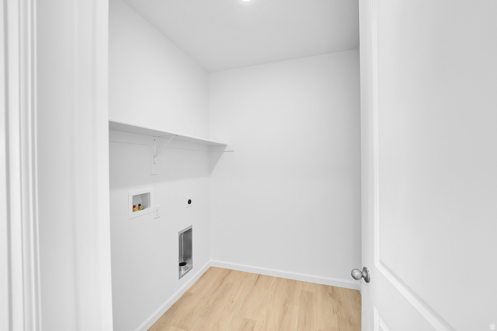 8645 N HALLORAN CT #1323 Lake Point, UT 84074