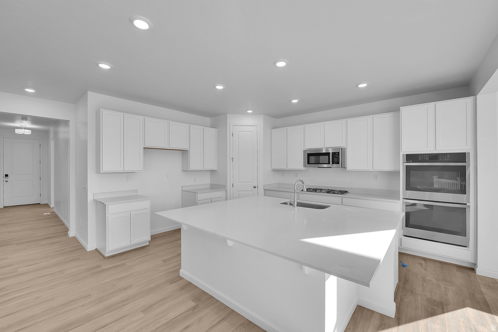 8645 N HALLORAN CT #1323 Lake Point, UT 84074