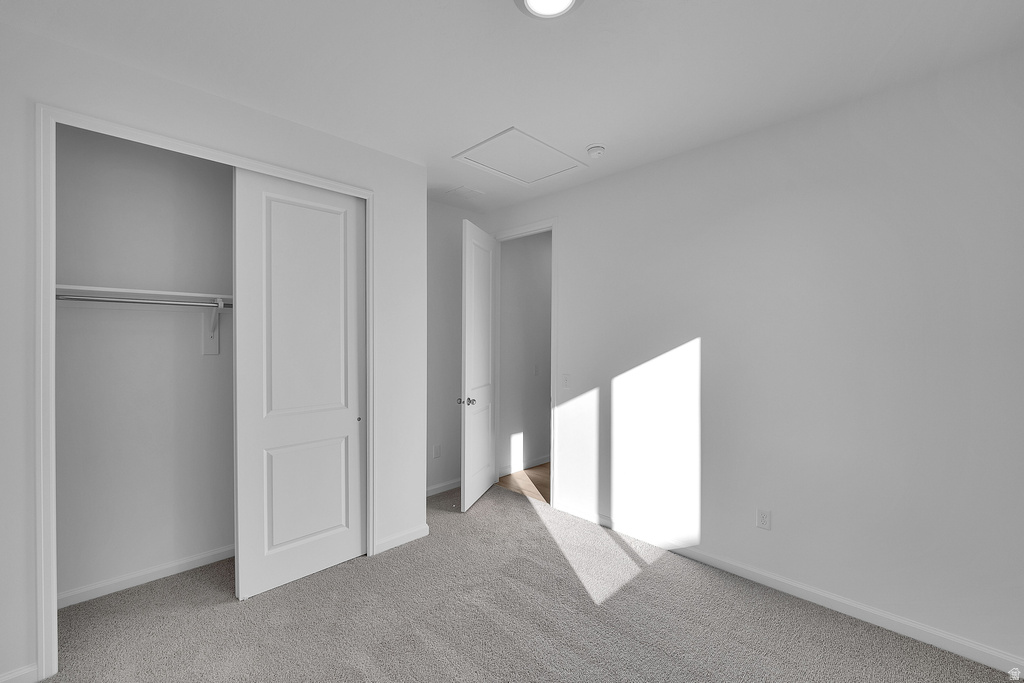 8645 N HALLORAN CT #1323 Lake Point, UT 84074