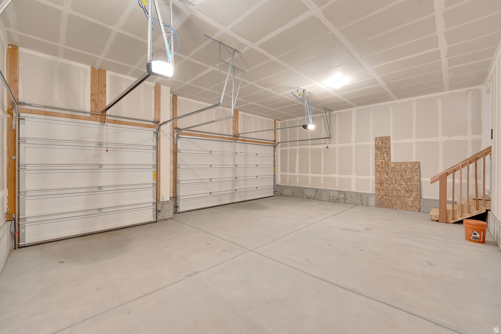 8645 N HALLORAN CT #1323 Lake Point, UT 84074