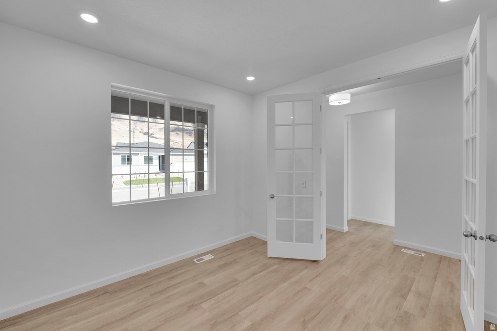 8645 N HALLORAN CT #1323 Lake Point, UT 84074