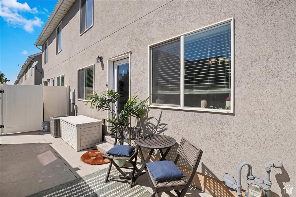 1079 W 2050 S Syracuse, UT 84075