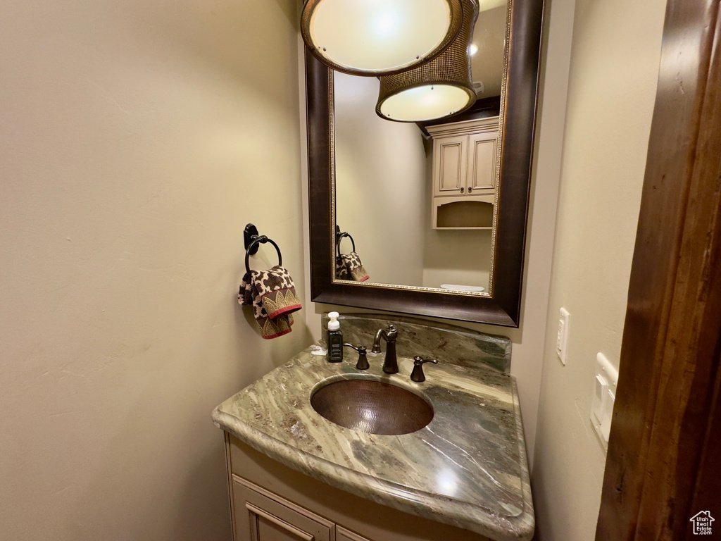 1933 N 1700 W Farr West, UT 84404