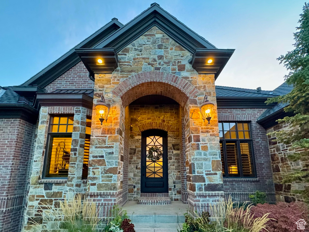 1933 N 1700 W Farr West, UT 84404