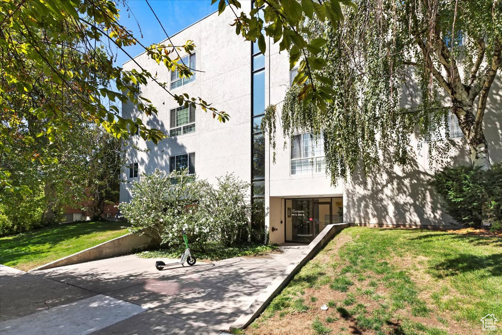 110 S 800 E #207 Salt Lake City, UT 84102