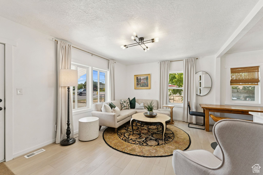 970 W 300 N Salt Lake City, UT 84116
