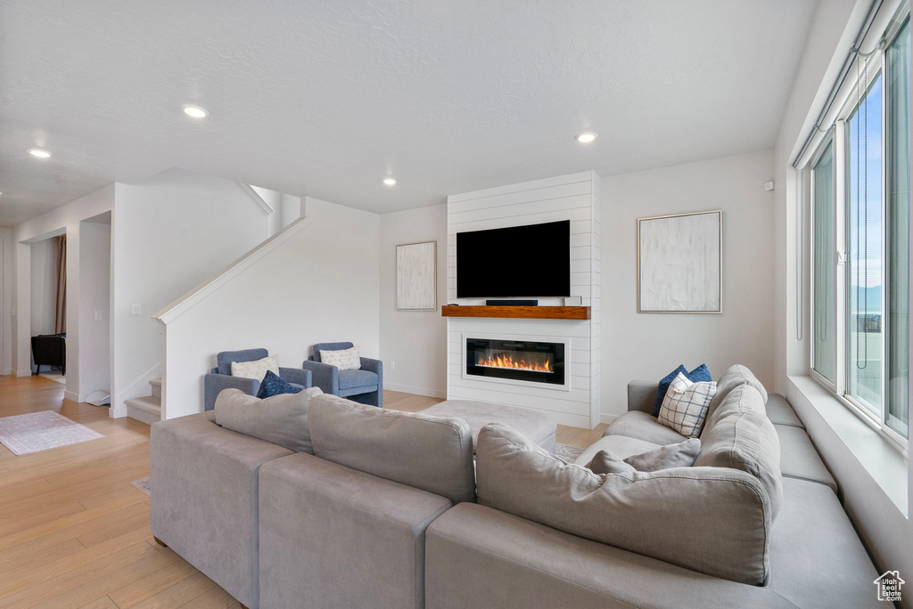 527 W FLORA DR Saratoga Springs, UT 84045