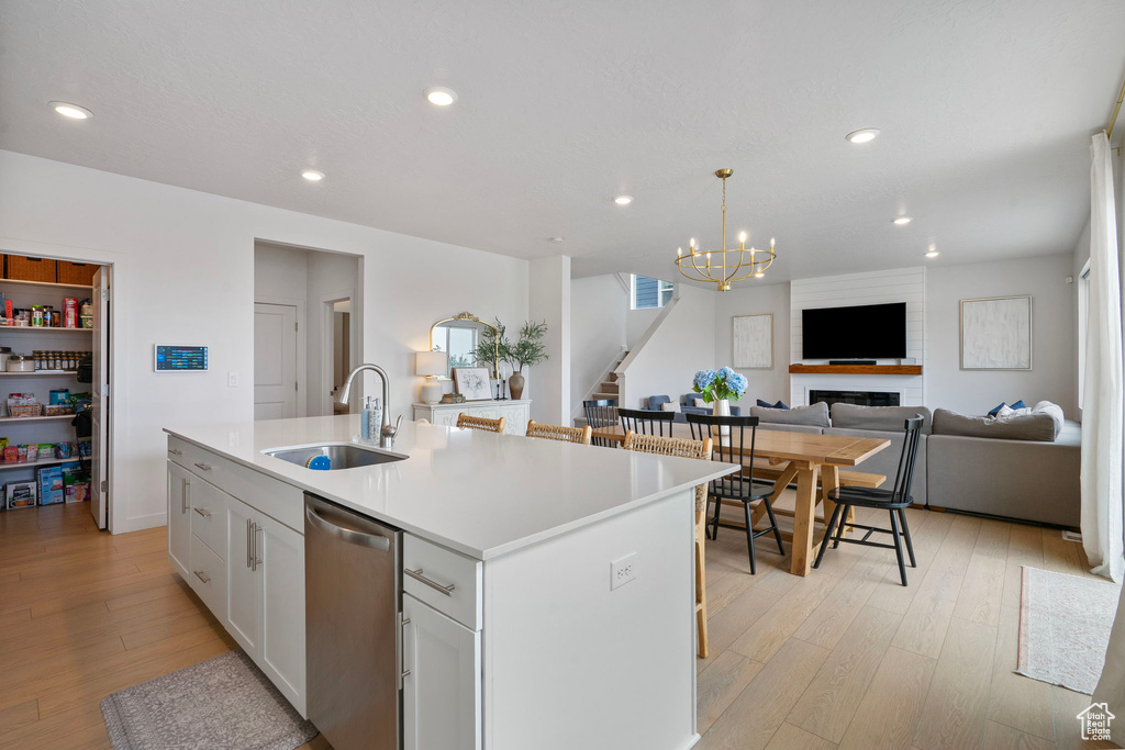 527 W FLORA DR Saratoga Springs, UT 84045