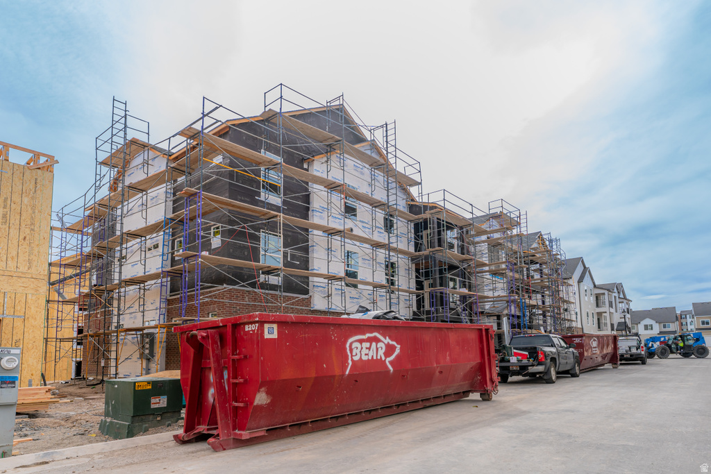 858 N Coulsen Dr #k201