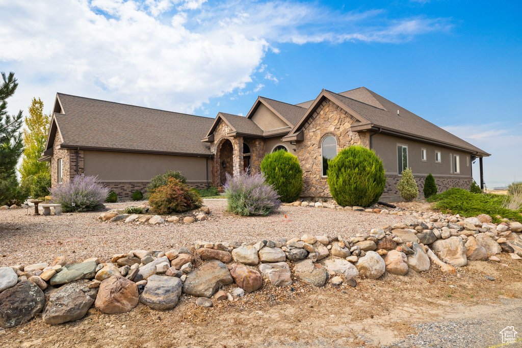 975 E 715 S Genola, UT 84655