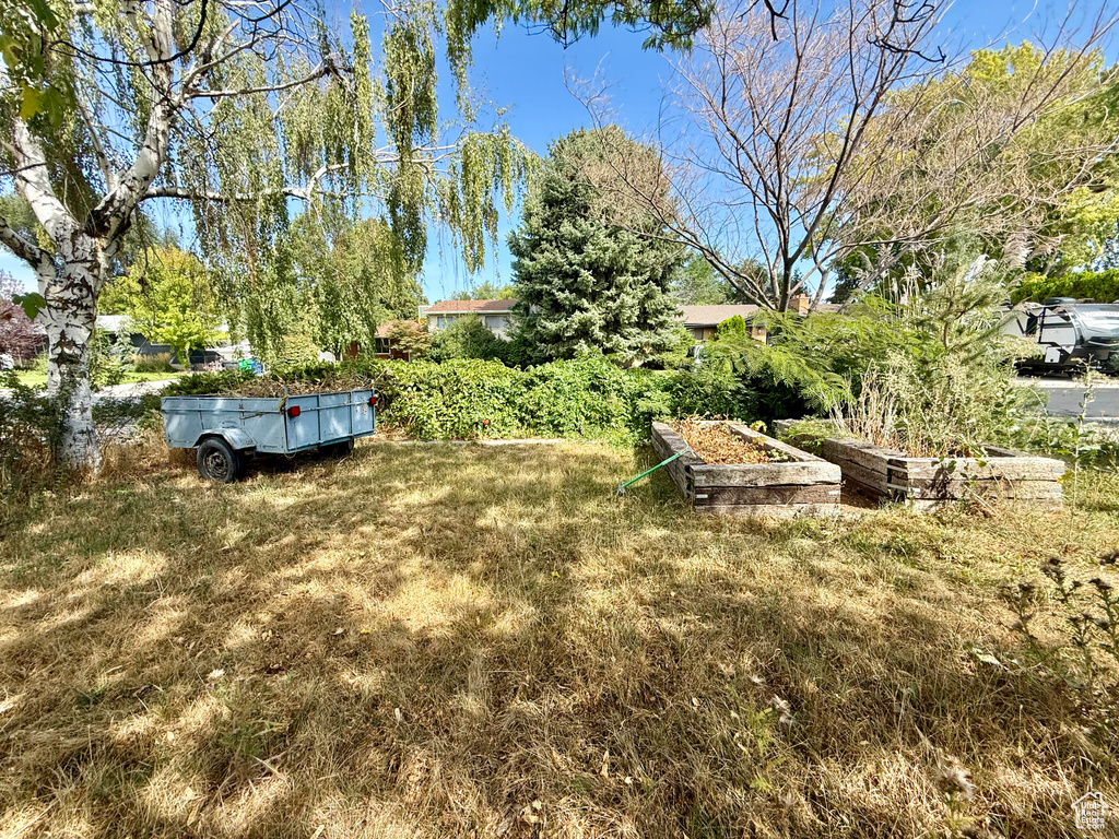 Photo 28 for MLS #2109109 at 1358 E Maplewood Cir