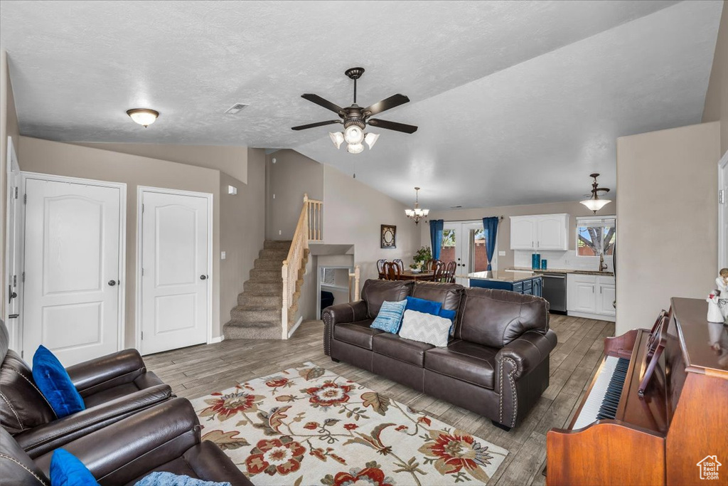 Photo 11 for MLS #2109113 at 270 E 855 South