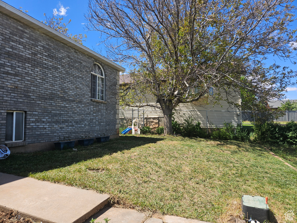 Photo 4 for MLS #2109123 at 297 S Northcreek Ln
