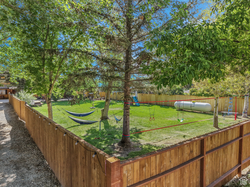 Photo 9 for MLS #2109125 at 184 S Bear Lake Blvd