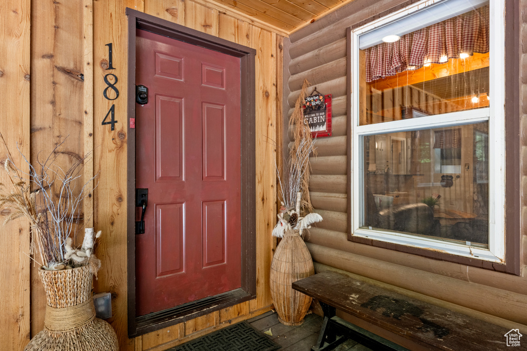Photo 5 for MLS #2109125 at 184 S Bear Lake Blvd
