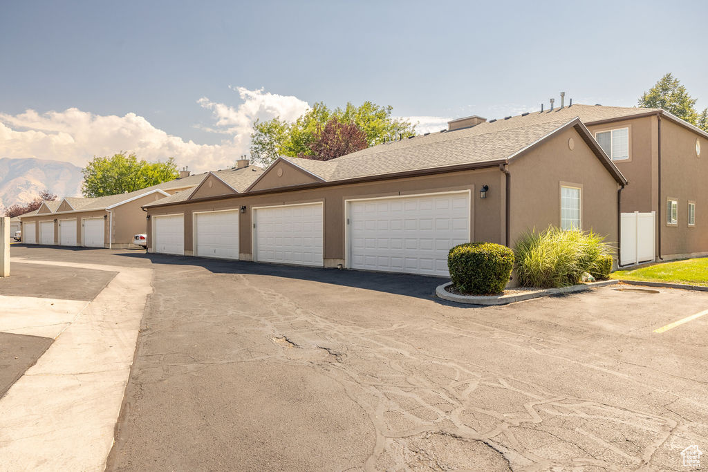 Photo 24 for MLS #2109129 at 2 N Somerset Pl