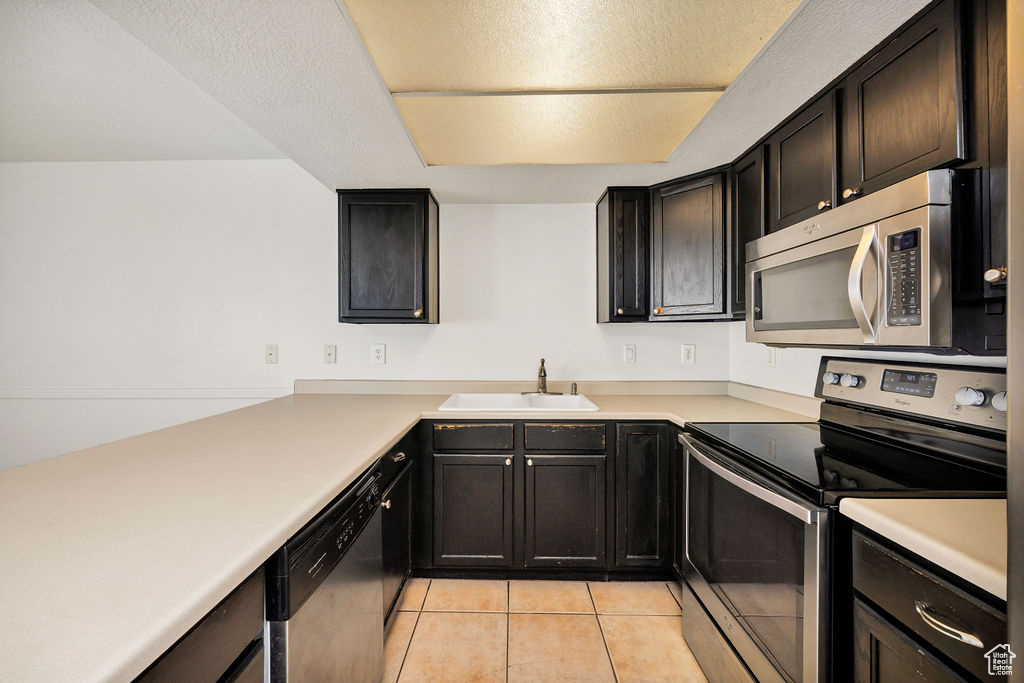 Photo 8 for MLS #2109129 at 2 N Somerset Pl