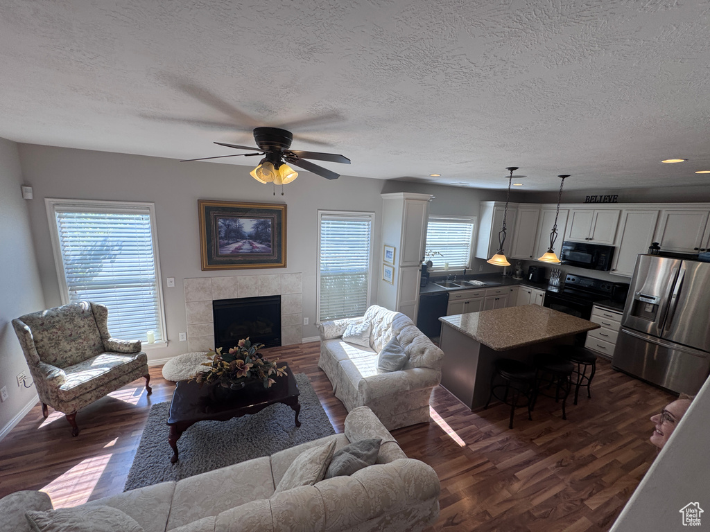 Photo 8 for MLS #2109131 at 4366 W Degray Dr
