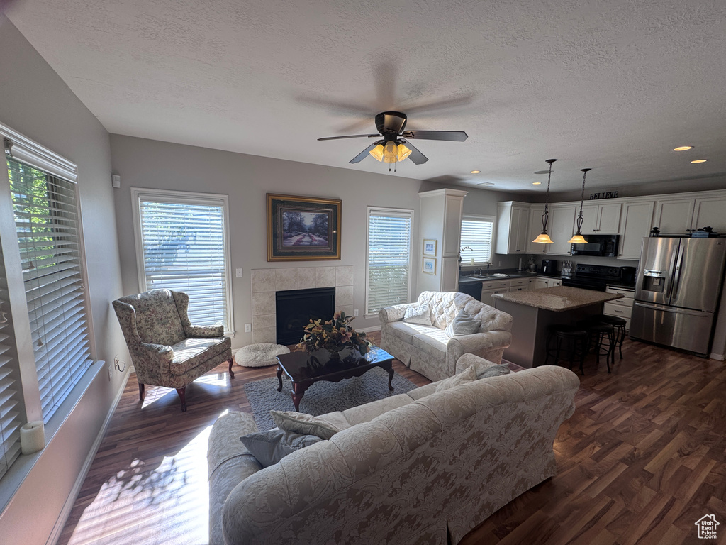 Photo 4 for MLS #2109131 at 4366 W Degray Dr