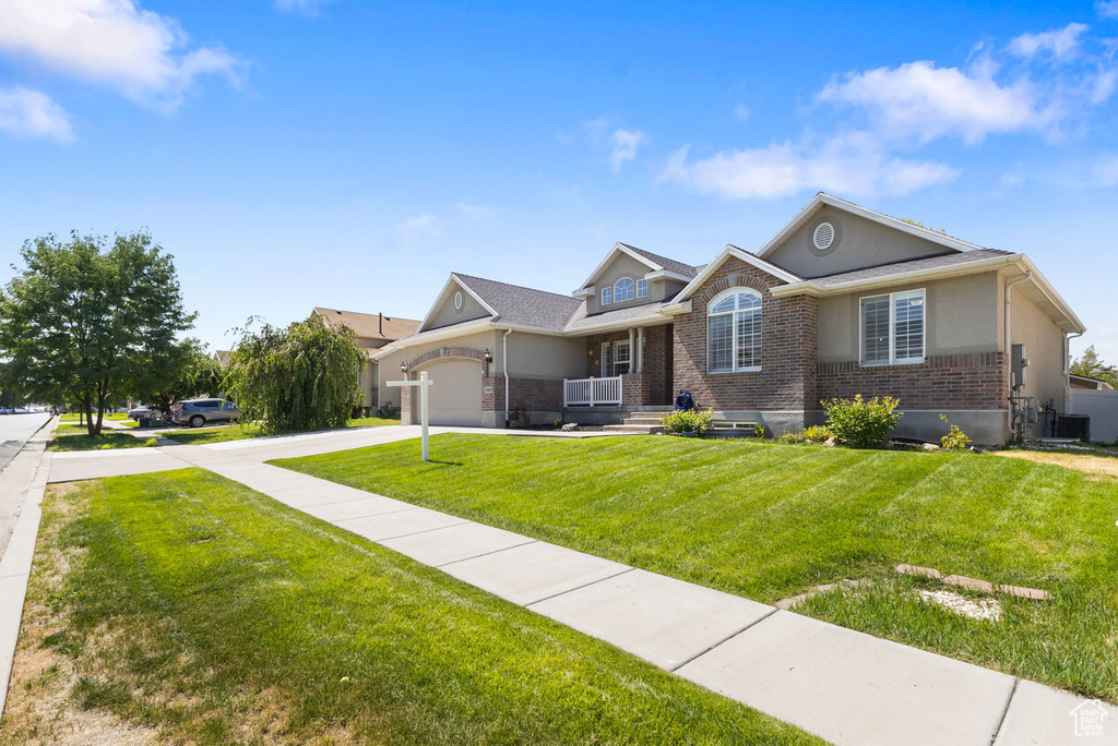 Photo 3 for MLS #2109135 at 5489 N Hampton Way