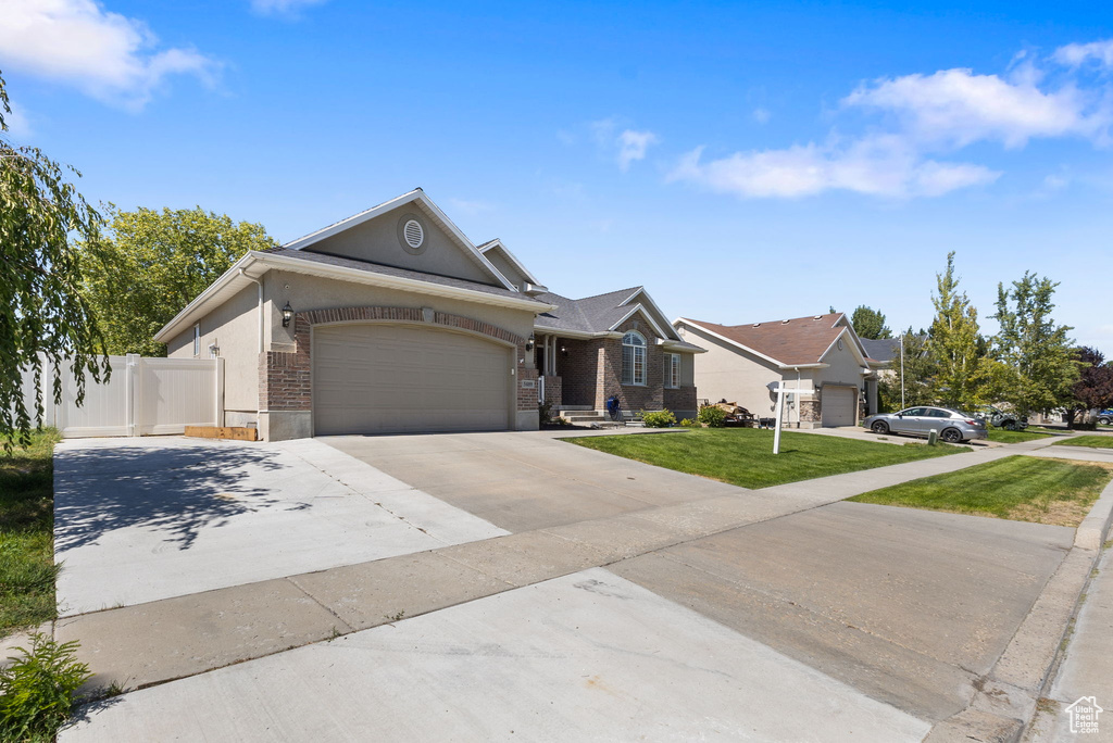 Photo 2 for MLS #2109135 at 5489 N Hampton Way