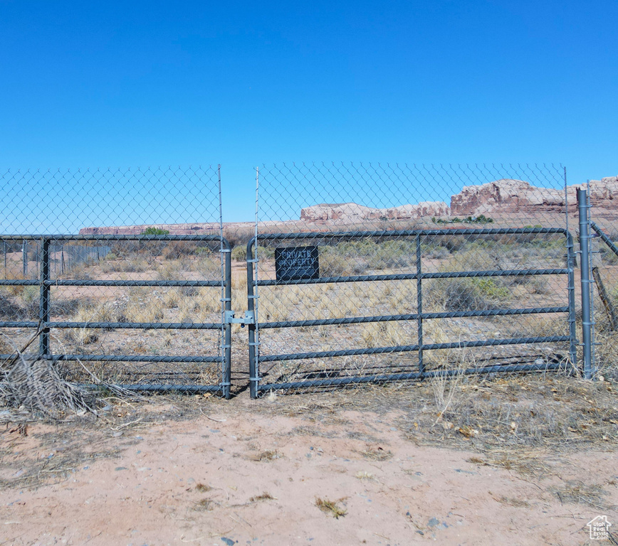 1 E BLACK LOCUST AVE Bluff, UT 84512