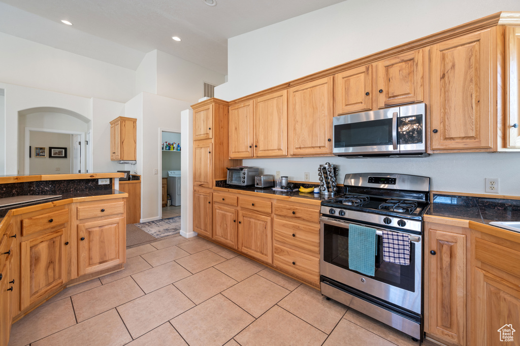 Photo 15 for MLS #2109141 at 1008 S Mulberry Dr