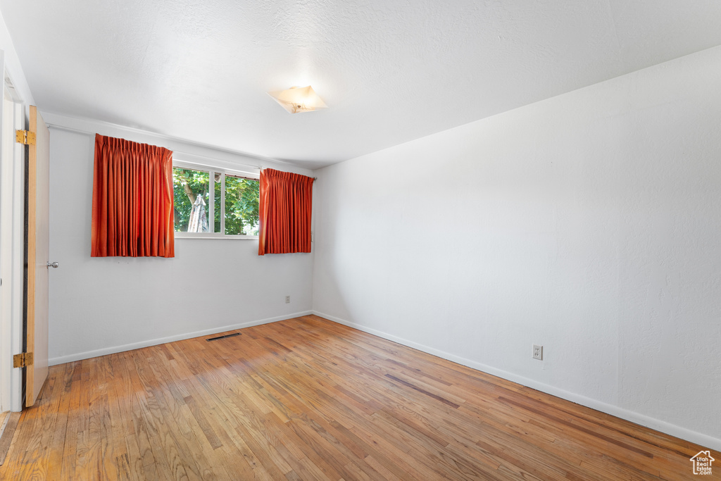Photo 9 for MLS #2109155 at 1002 S Grandview Rd