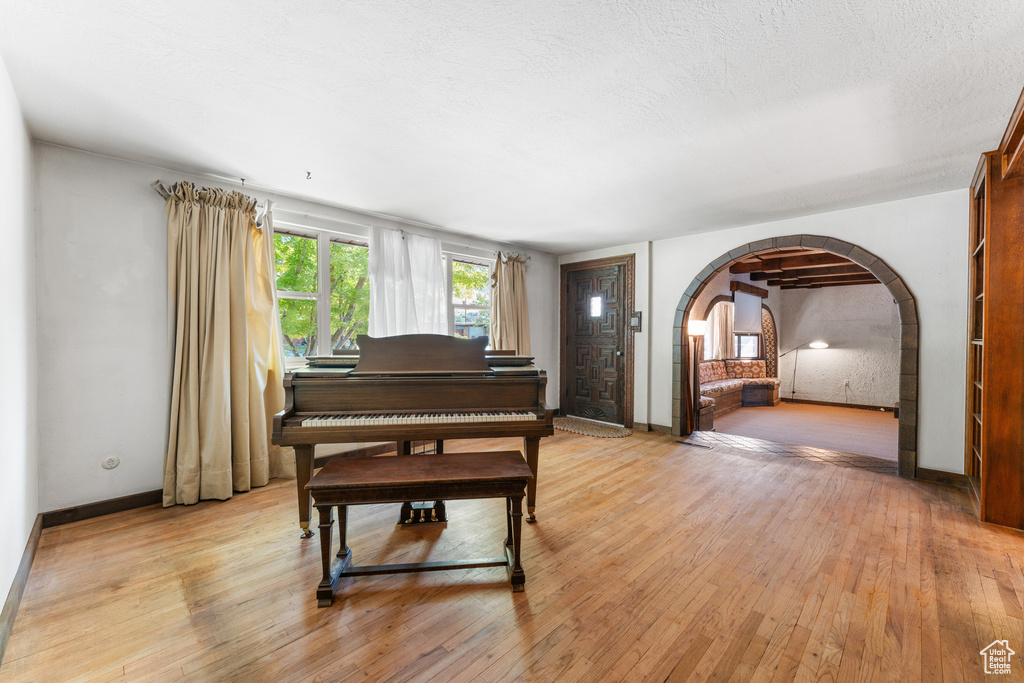 Photo 6 for MLS #2109155 at 1002 S Grandview Rd