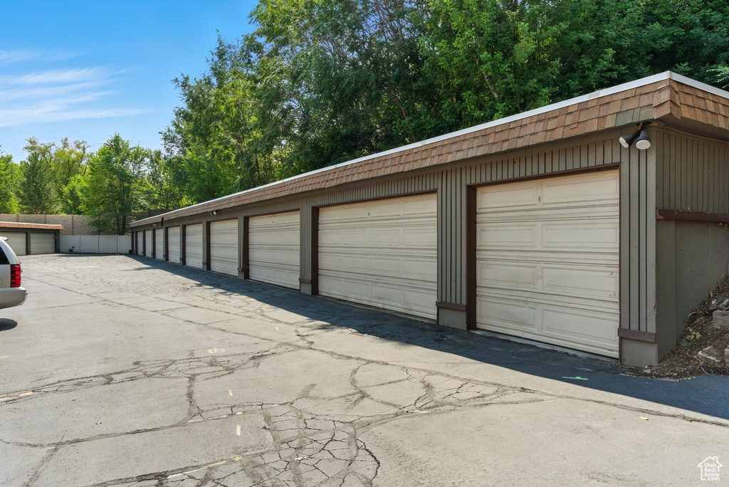 5555 S WILLOWS LN #E Murray, UT 84107