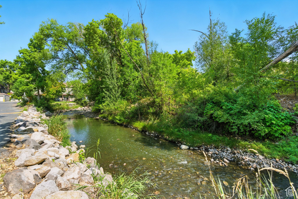 5555 S WILLOWS LN #E Murray, UT 84107