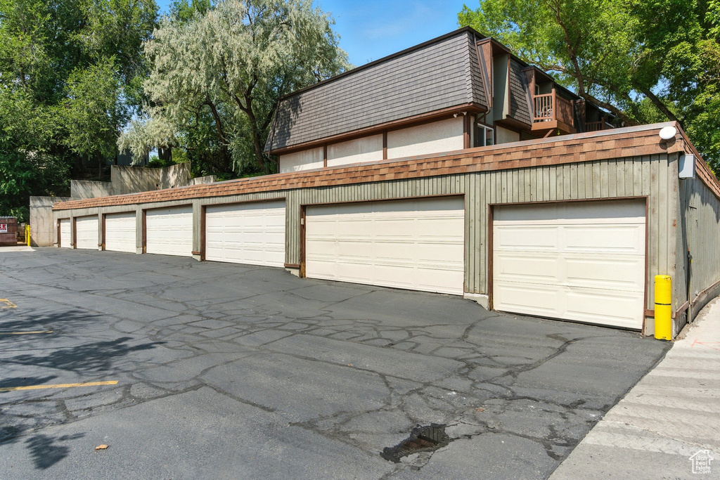 5555 S WILLOWS LN #E Murray, UT 84107