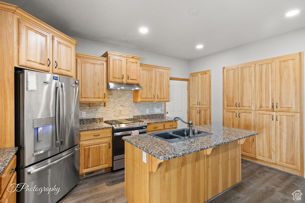 Photo 9 for MLS #2109177 at 2216 W Cedar Hills Dr