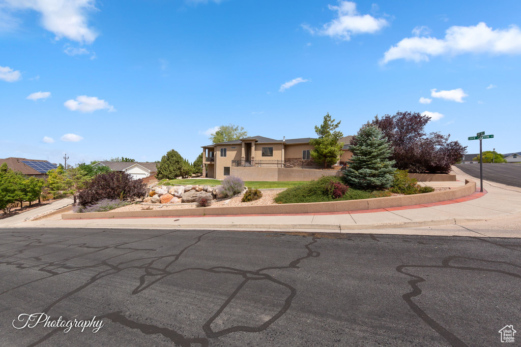 Photo 5 for MLS #2109177 at 2216 W Cedar Hills Dr