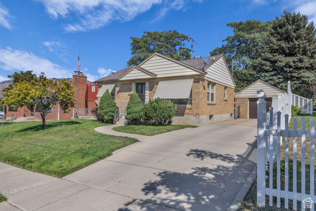 Photo 3 for MLS #2109195 at 3312 Jefferson Ave