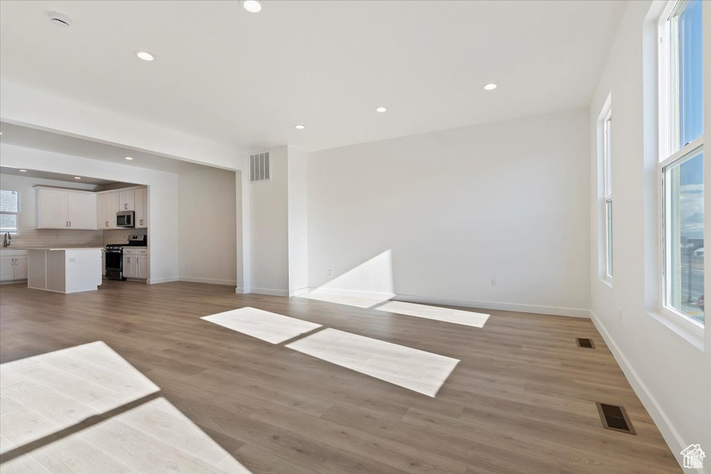 Photo 10 for MLS #2109204 at 927 S Mathilda Dr #263