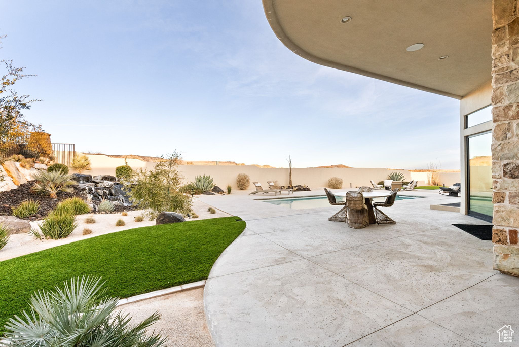 Photo 12 for MLS #2109209 at 5032 N Silver Cloud Dr