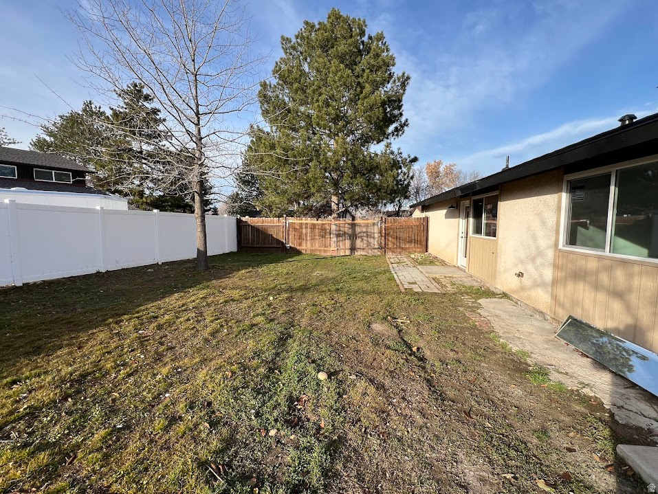 1448 E ESTRELLITA DR Sandy, UT 84093