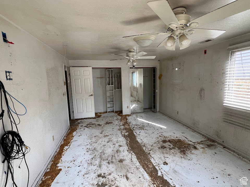 Photo 13 for MLS #2109215 at 1448 E Estrellita Dr