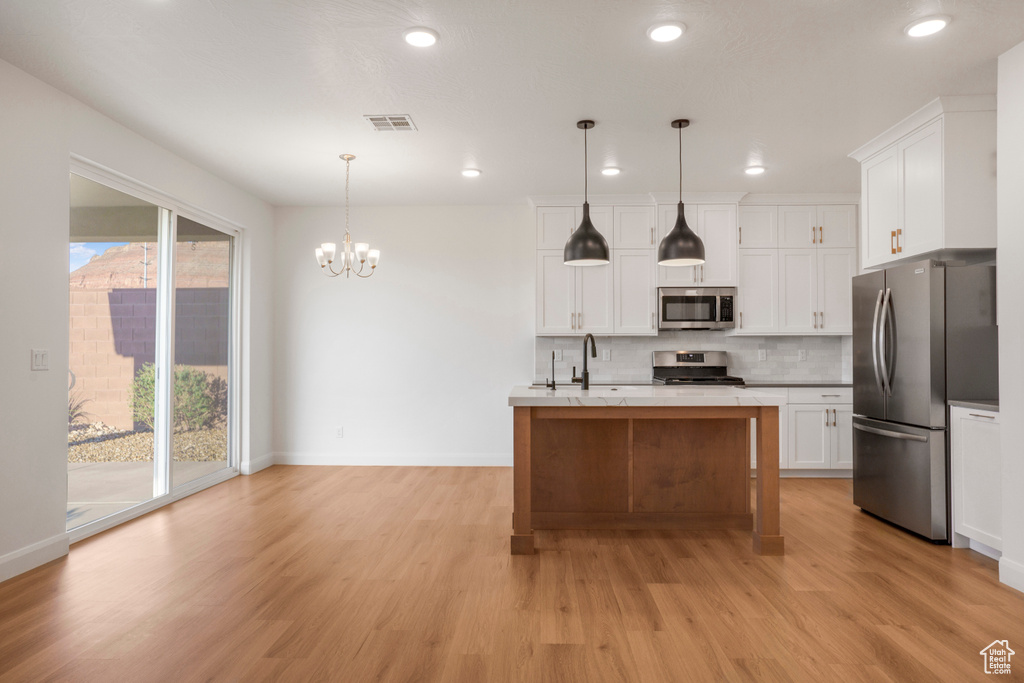Photo 7 for MLS #2109217 at 1277 E Marlowe Way