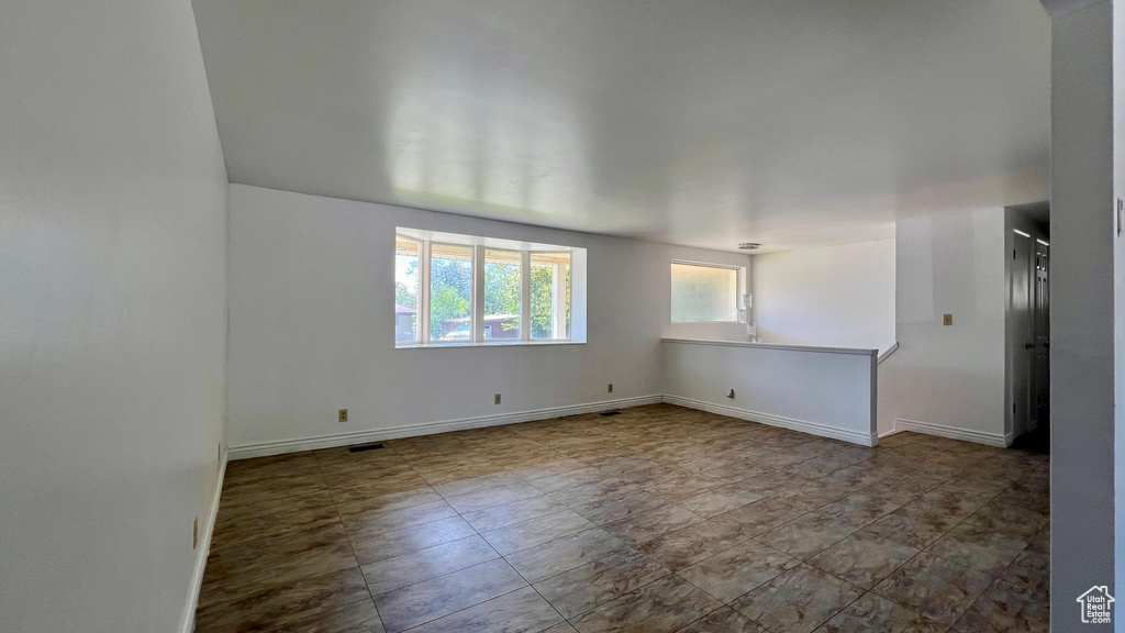 Photo 18 for MLS #2109221 at 1457 E 7380 South