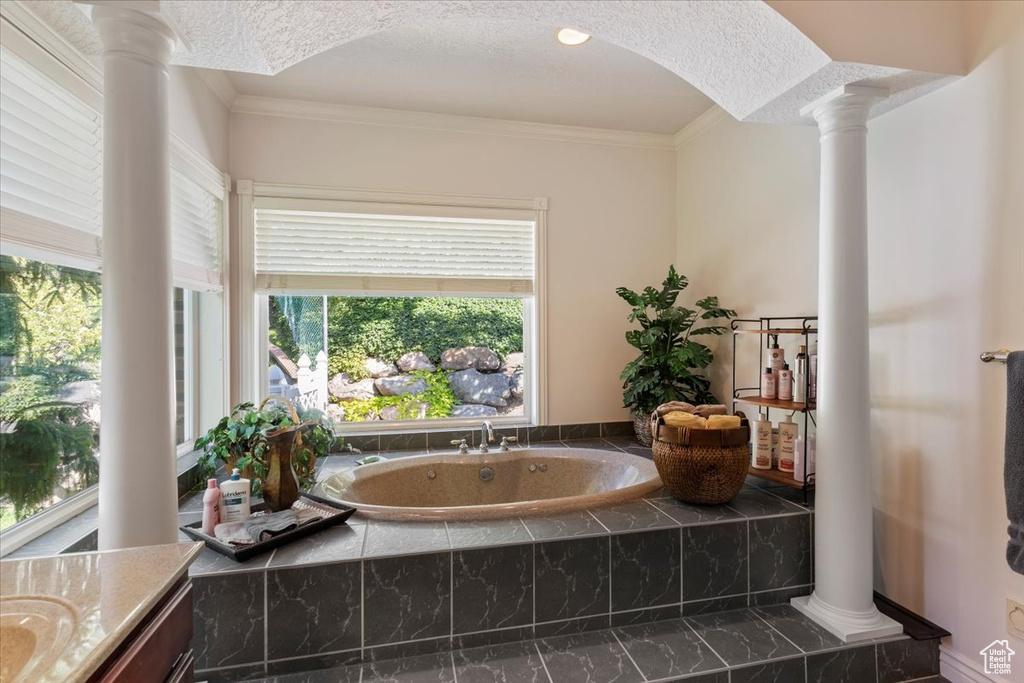 960 E PAR THREE CIR Fruit Heights, UT 84037