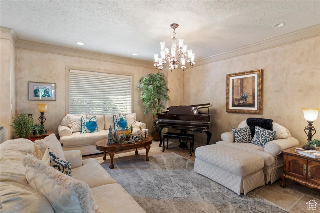 960 E PAR THREE CIR Fruit Heights, UT 84037