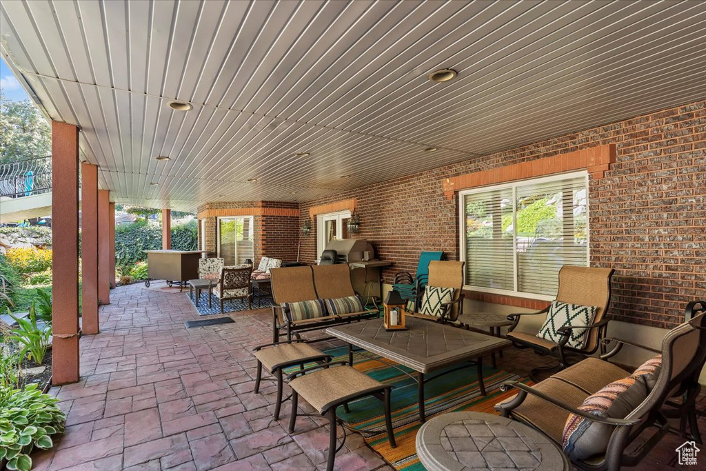 960 E PAR THREE CIR Fruit Heights, UT 84037