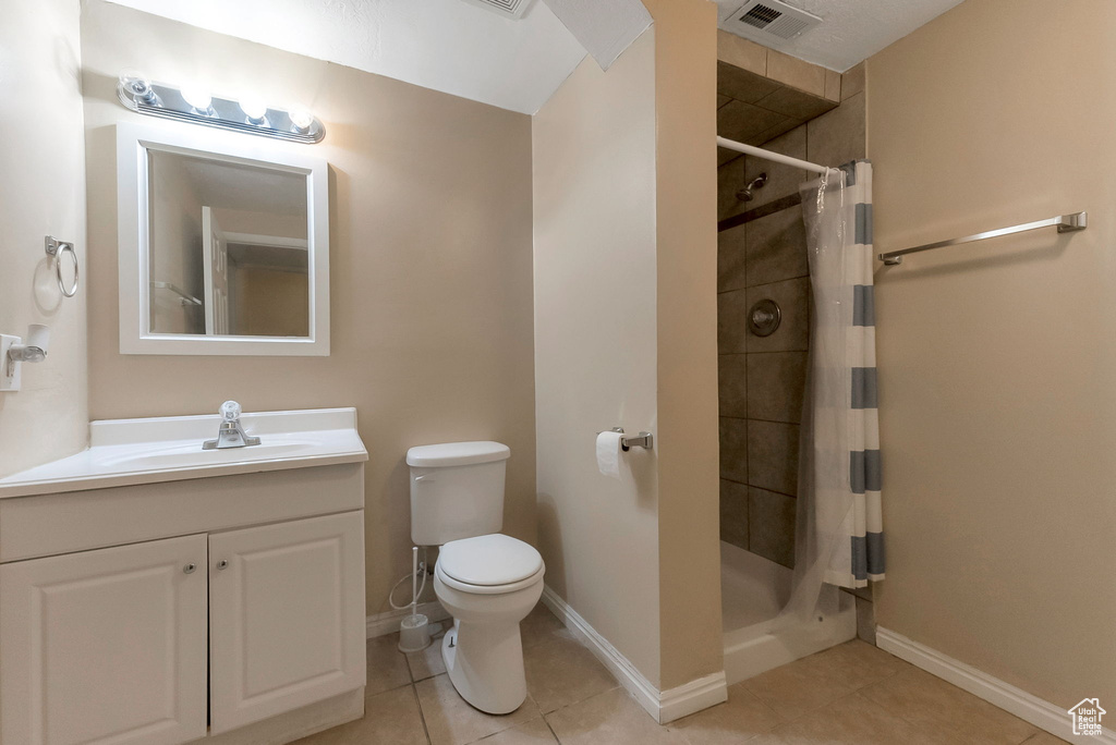 Photo 11 for MLS #2109225 at 5745 W Lodestone Ave