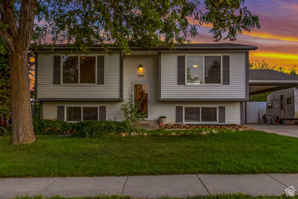 Photo 23 for MLS #2109225 at 5745 W Lodestone Ave