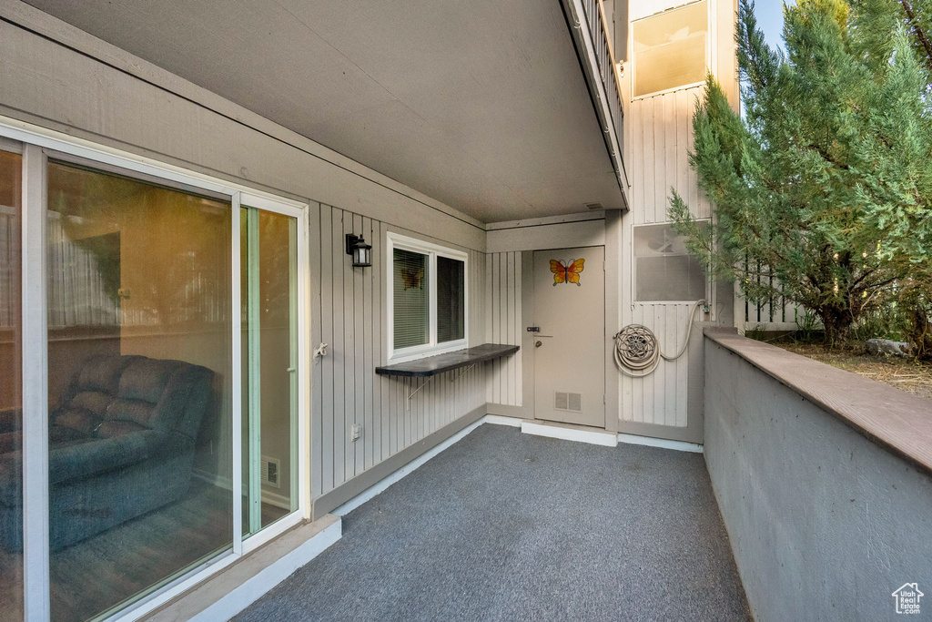 Photo 12 for MLS #2109228 at 1525 E Waterbury Dr #B